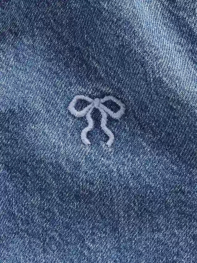 Chaqueta de mezclilla para niños con bolsillos de parche