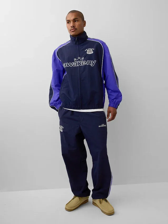 Chaqueta deportiva oversize reciclada GAP × Awake Ny