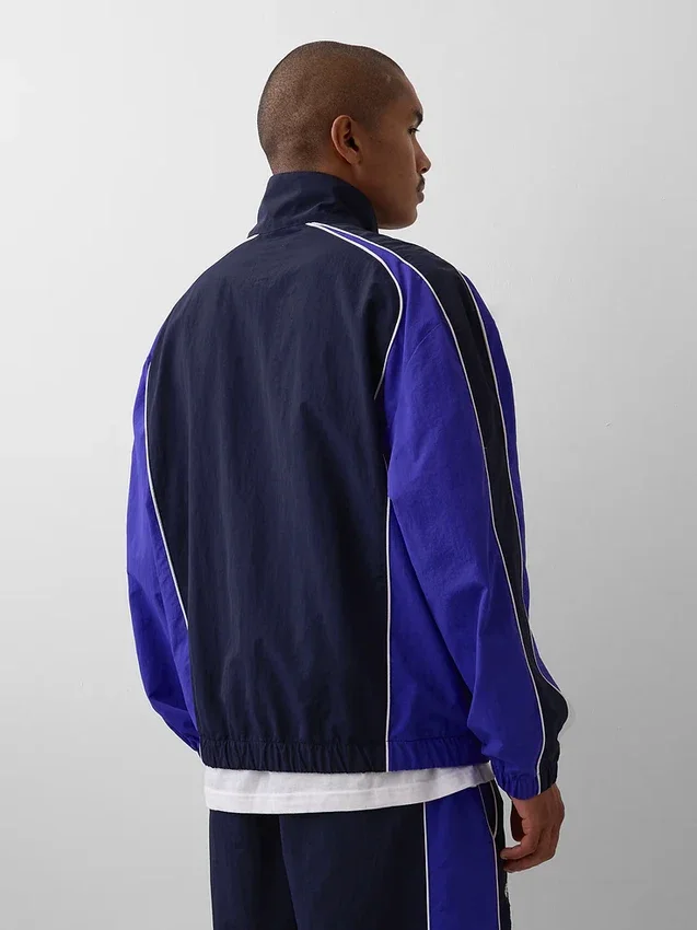 Chaqueta deportiva oversize reciclada GAP × Awake Ny