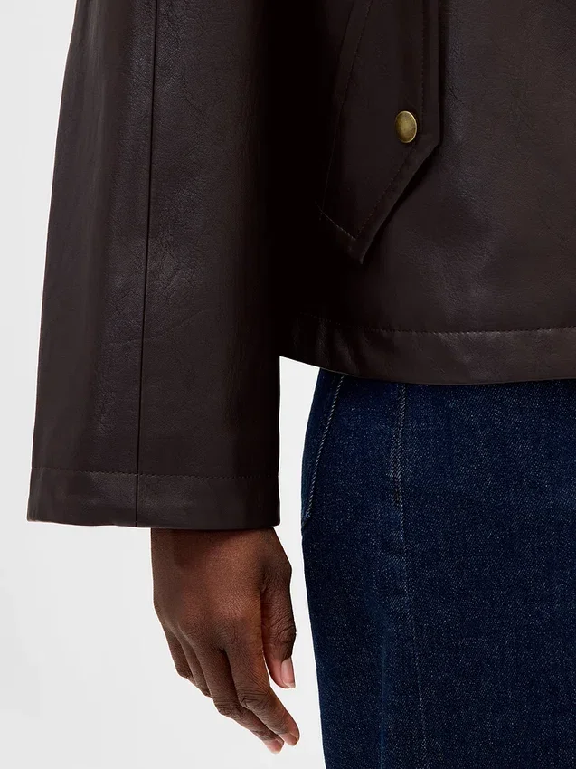 Chaqueta swing de cuero vegano