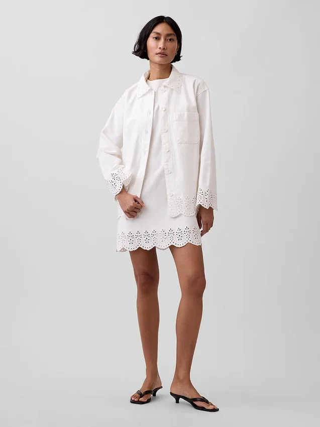 Chaqueta tipo camisa holgada con dobladillo de ojales