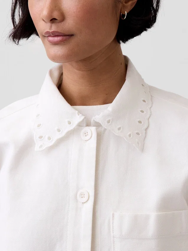 Chaqueta tipo camisa holgada con dobladillo de ojales