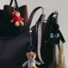 Colgante para bolsa con diseño de sudadera con capucha y logotipo
