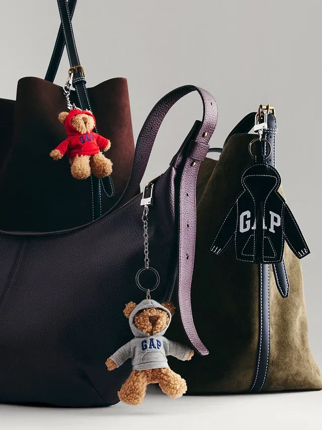 Colgante para bolsa con diseño de sudadera con capucha y logotipo