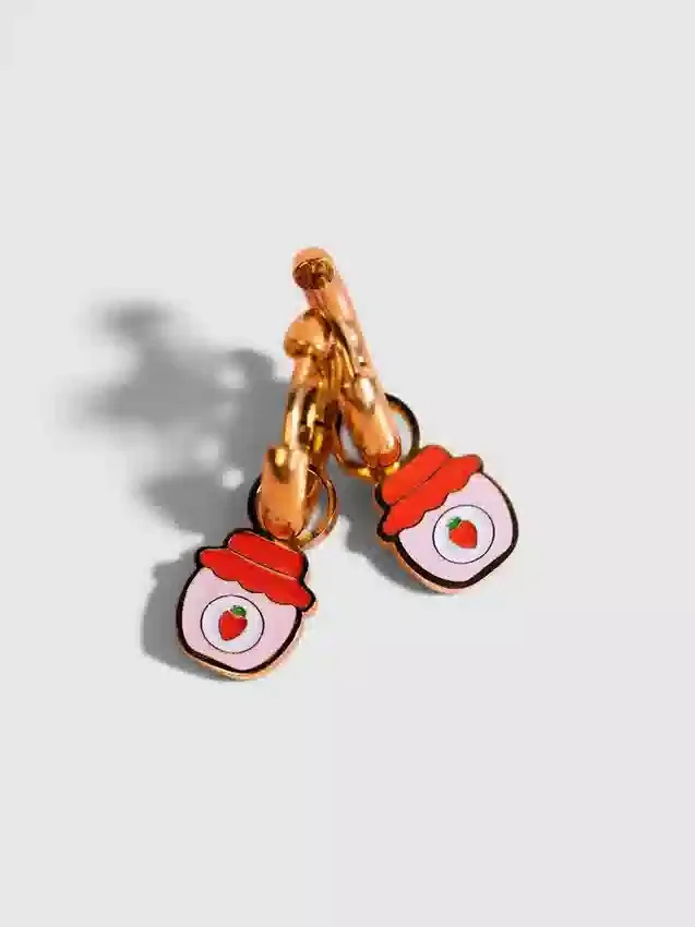 Colgantes de mermelada de fresa de Pierced Co para aretes Huggie