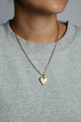 Collar «Corazón pequeño acanalado de oro» de Hart