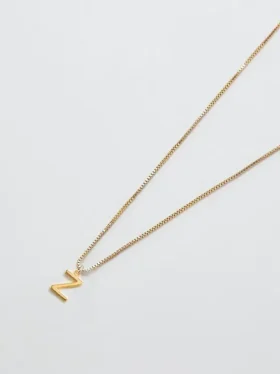 Collar delicado con iniciales de Admiral Row