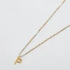Collar delicado con iniciales de Admiral Row