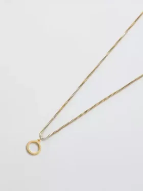 Collar delicado con iniciales de Admiral Row