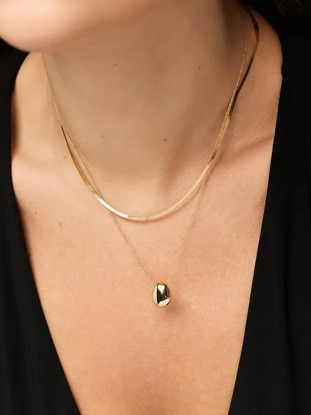 Collar Mini Pebble de oro de Ana Luisa