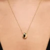 Collar Mini Pebble de oro de Ana Luisa