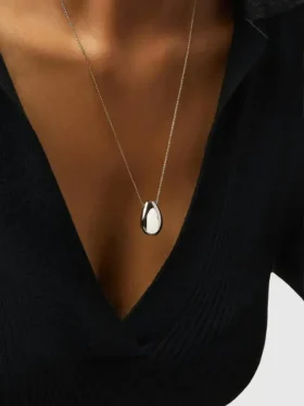 Collar Mini Pebble de plata de Ana Luisa
