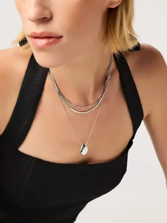 Collar Mini Pebble de plata de Ana Luisa