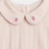 Conjunto bordado de punto calado para bebés