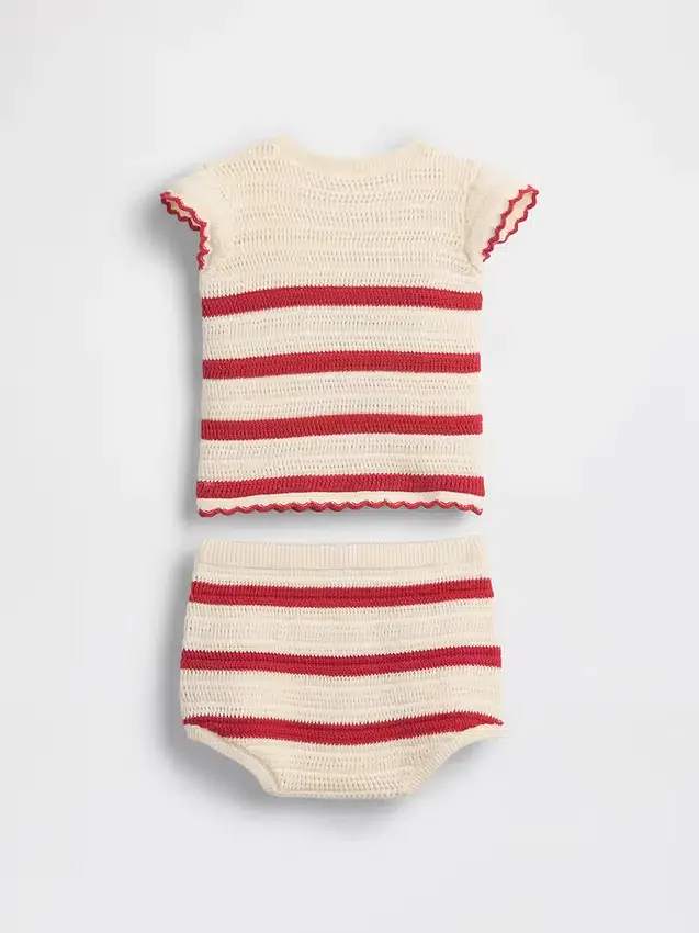 Conjunto de bebé con rayas de ganchillo