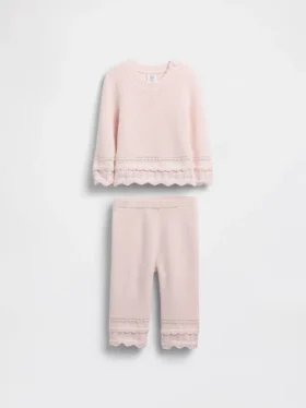 Conjunto de jerséu con bordes festoneados para bebé