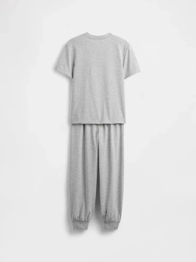 Conjunto de pijama con pantalones tipo jogger reciclados para niños