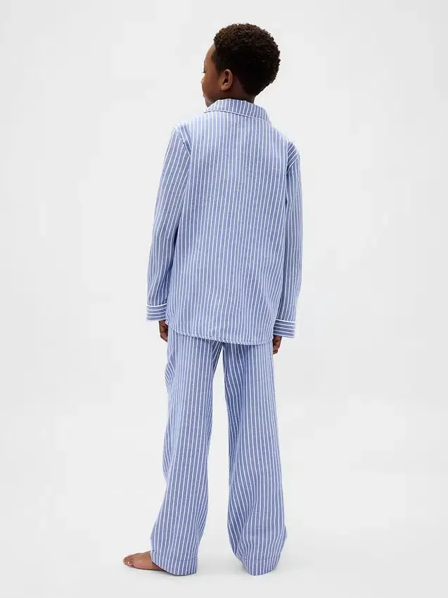 Conjunto de pijama de franela reciclada para niños