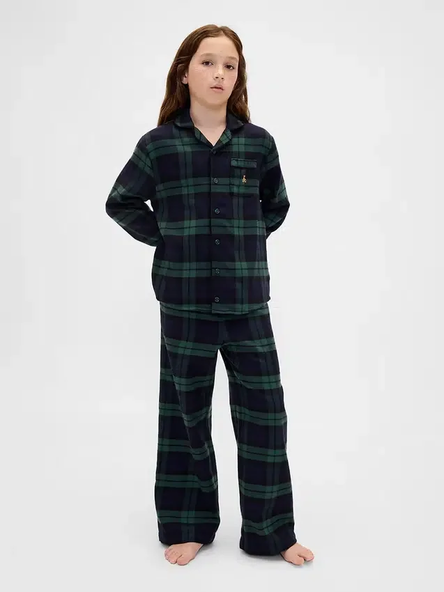 Conjunto de pijama de franela reciclada para niños