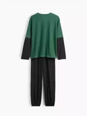 Conjunto de pijama infantil reciclado con bloques de color