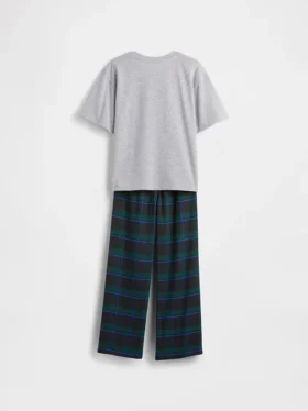 Conjunto de pijama reciclado para niños
