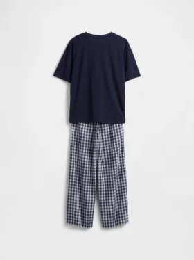 Conjunto de pijama reciclado para niños