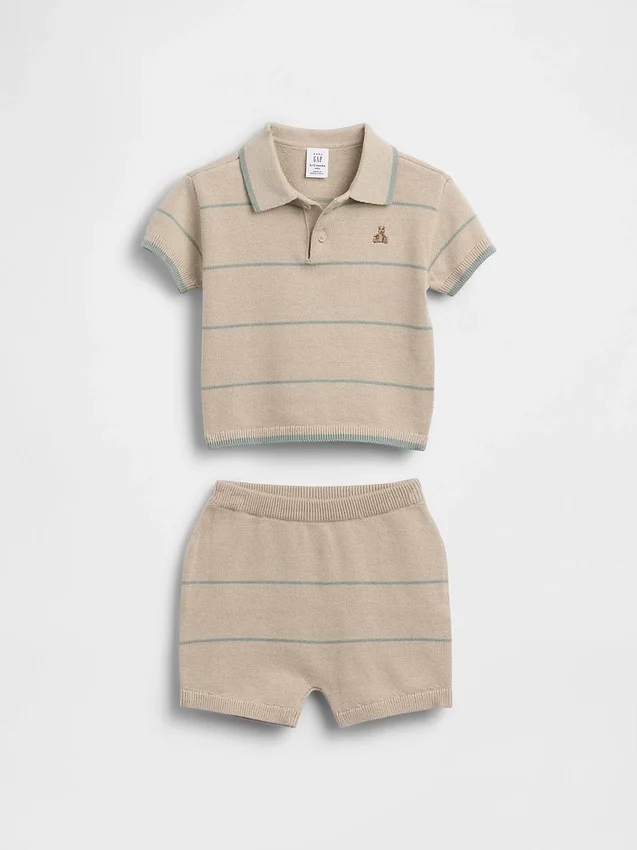Conjunto de polo y shorts a rayas para bebé