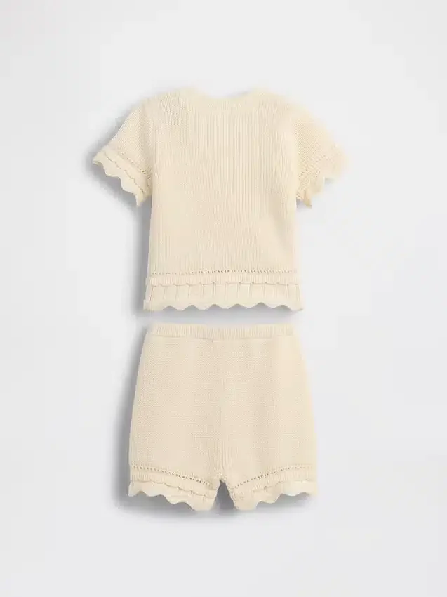 Conjunto de ropa de ganchillo para bebé