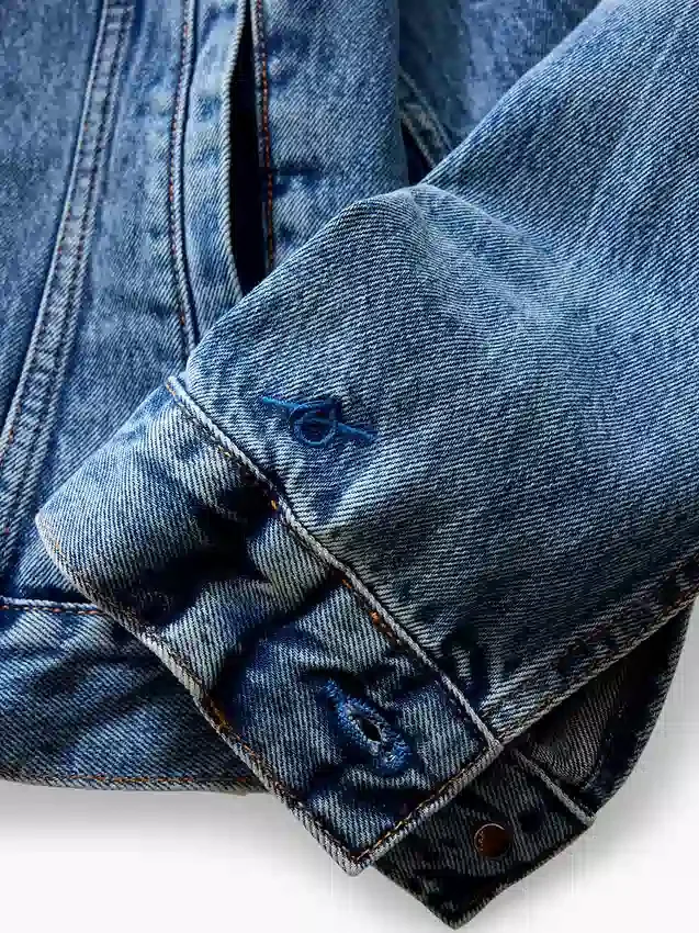 Consigue la chaqueta de mezclilla azul «Relaxed Icon»