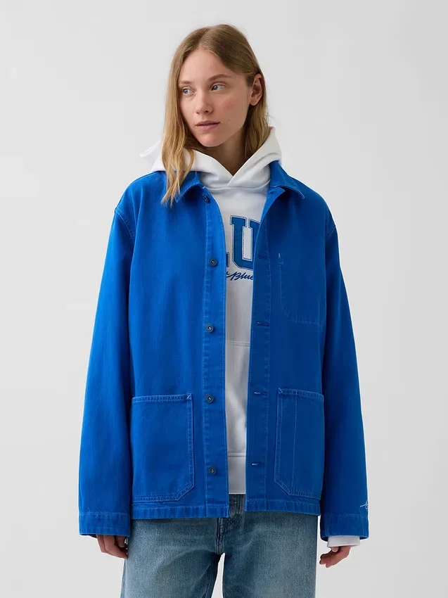Consigue la chaqueta de trabajo holgada azul