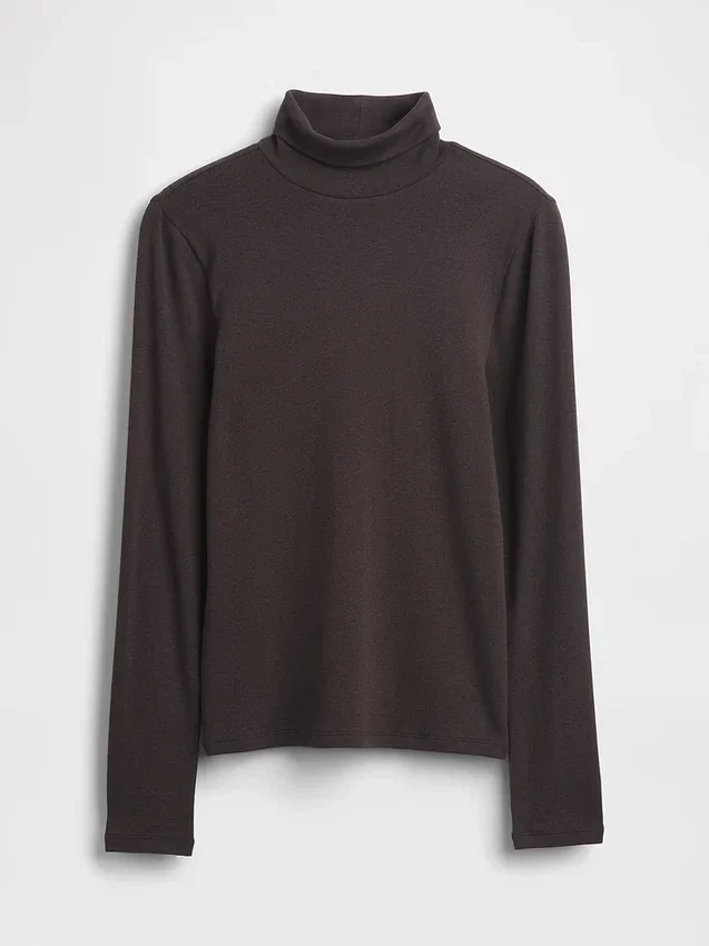 Cuello alto moderno