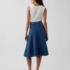 Falda midi de mezclilla con corte de tulipán