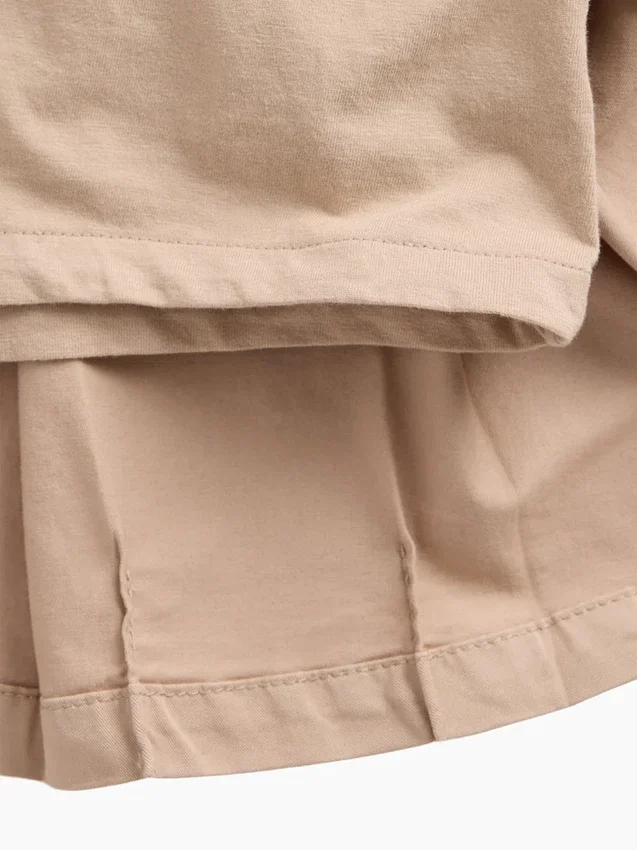 Faldapantalón plisada de color caqui para uniforme infantil