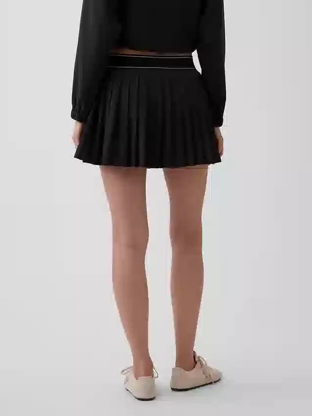 Faldilla deportiva plisada GapFit Tech