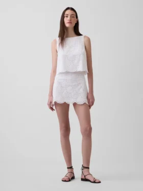 Faldita-pantalón mini con ojales