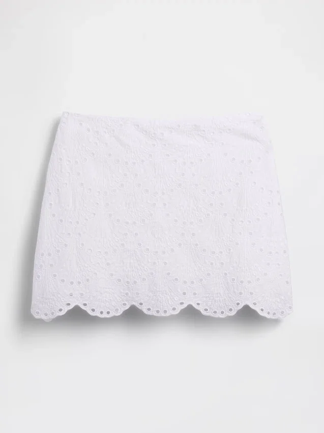 Faldita-pantalón mini con ojales