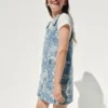 Faldón de mezclilla con estampado floral para niños