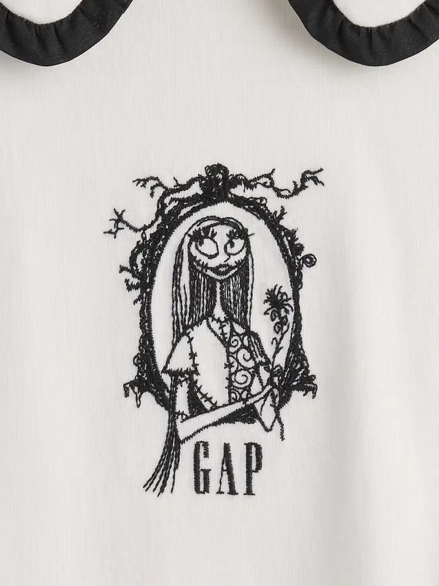 GAP × Disney: Camiseta estilo marinero para Bebé y Niño de «La pesadilla antes de Navidad» de Tim Burton