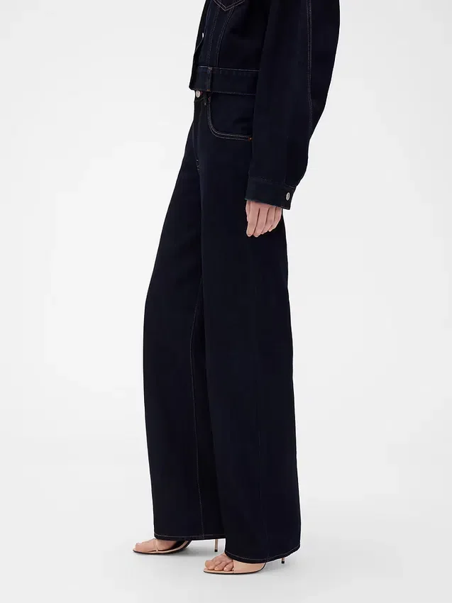 GAP × Victoria Beckham: vaqueros rectos de talle alto