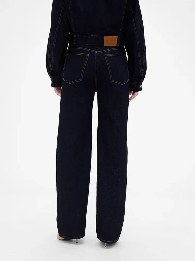 GAP × Victoria Beckham: vaqueros rectos de talle alto