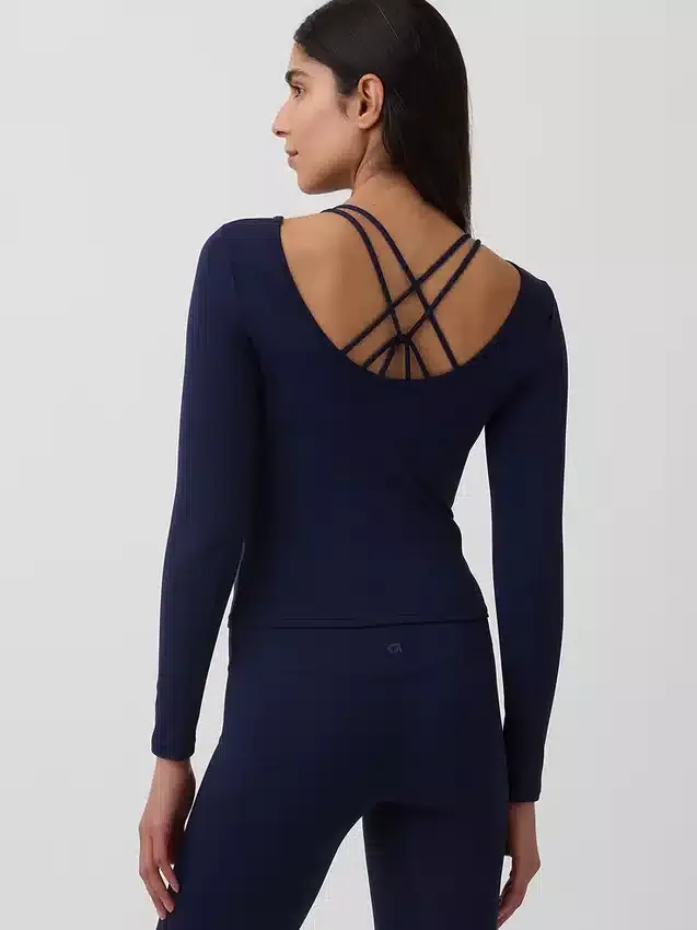 GapFit Smooth con cuello de barco en camisea