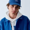 Gorra de béisbol con logotipo azul