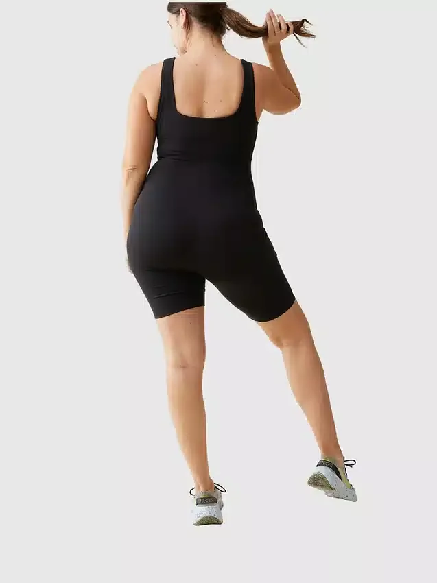 Ingrid e Isabel: el mono de pantalones cortos premamá deportivo