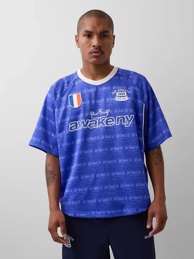 Jersey con logo extragrande de GAP × Awake Ny