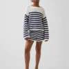 Jerséu infantil de ganchillo oversize a rayas