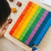 Juego de habilidades matemáticas con 100 cubos para contar