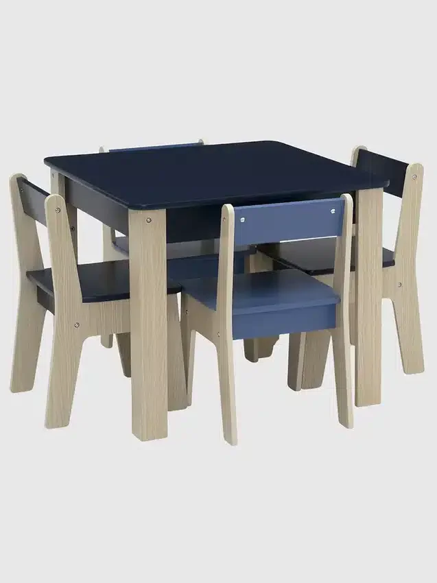 Juego de mesa y sillas para niños pequeños