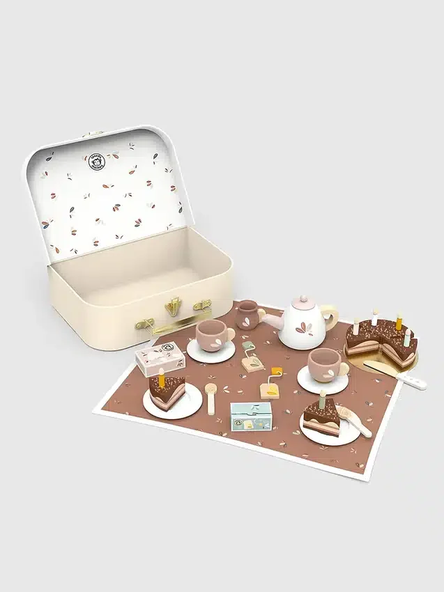 Juego de té de cumpleaños para niños pequeños