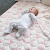 La alfombra de juego acolchada «Gilded Bird Spring Toile»