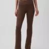 Leggings GapFit Smooth con cintura doblada y corte mini acampanado